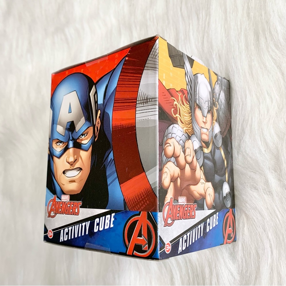 NWT Marvel Avengers Activity Cube Color N' Stickers Activities